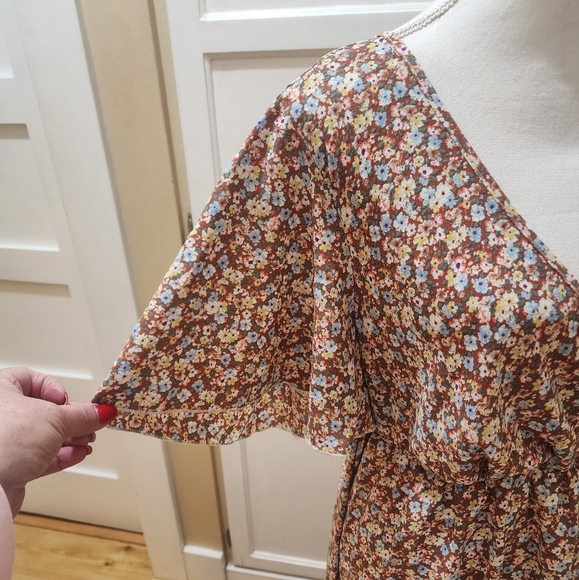 SHEIN Women's Ditsy Floral Print Ruffle Hem Dress NWT - Picture 8 of 15